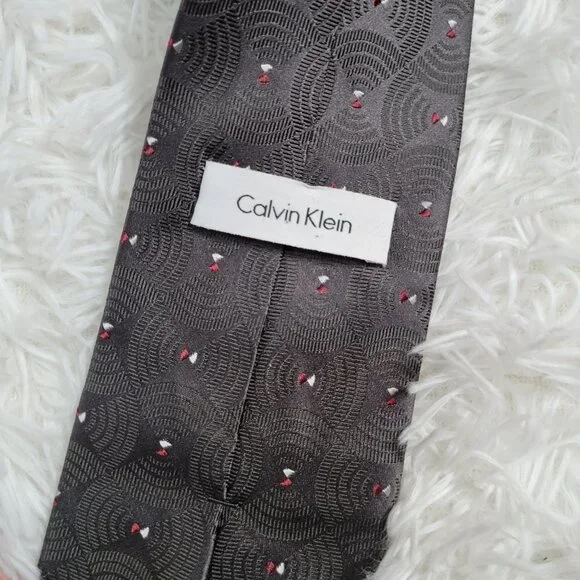 Calvin Klein Gray 100% Silk Tie - Picture 2 of 7